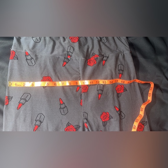 Lularoe legging size TC2 - Picture 9 of 11